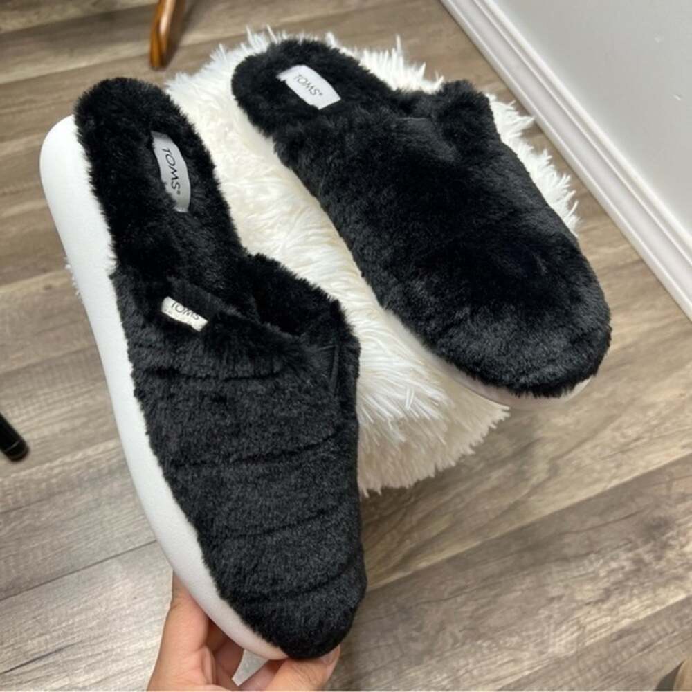 TOMS Alpargata Black Slip On Shoes size 7.5